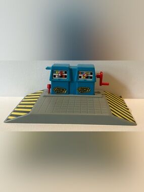 Vintage 1982 Road Champs toy gas station pump playset as is 
Hotwheels matchbox